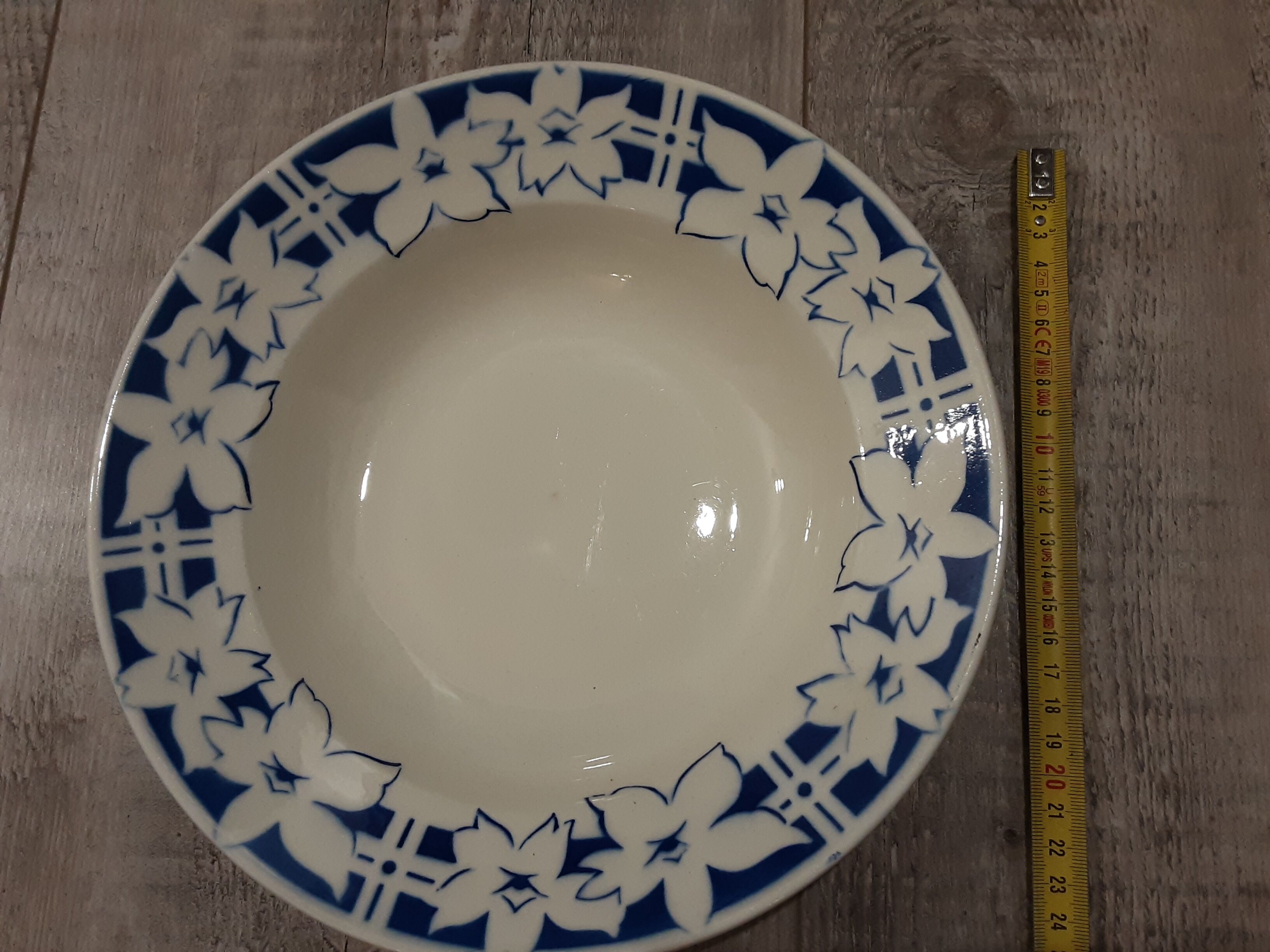 Old hollow plate Badonviller.  Lison France