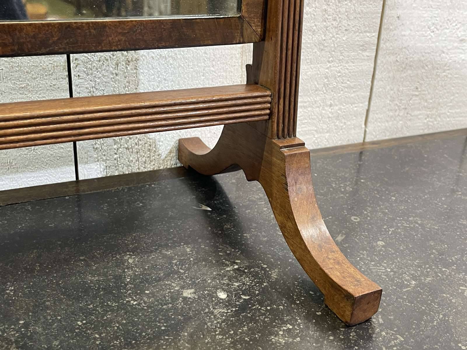 English mahogany dressing table from the late 19th century.