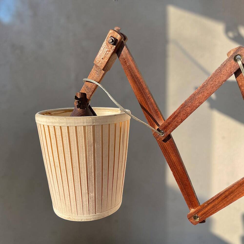 Scandinavian wooden scissor acordion wall lamp