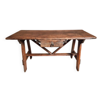 18th century primitive pine table with drawer – Auvergne, France