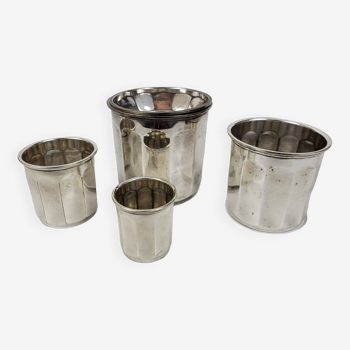 4 silver metal pots