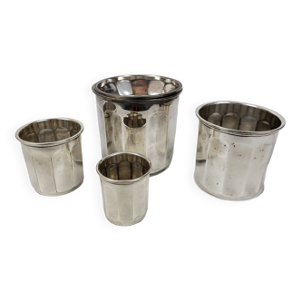 4 silver metal pots
