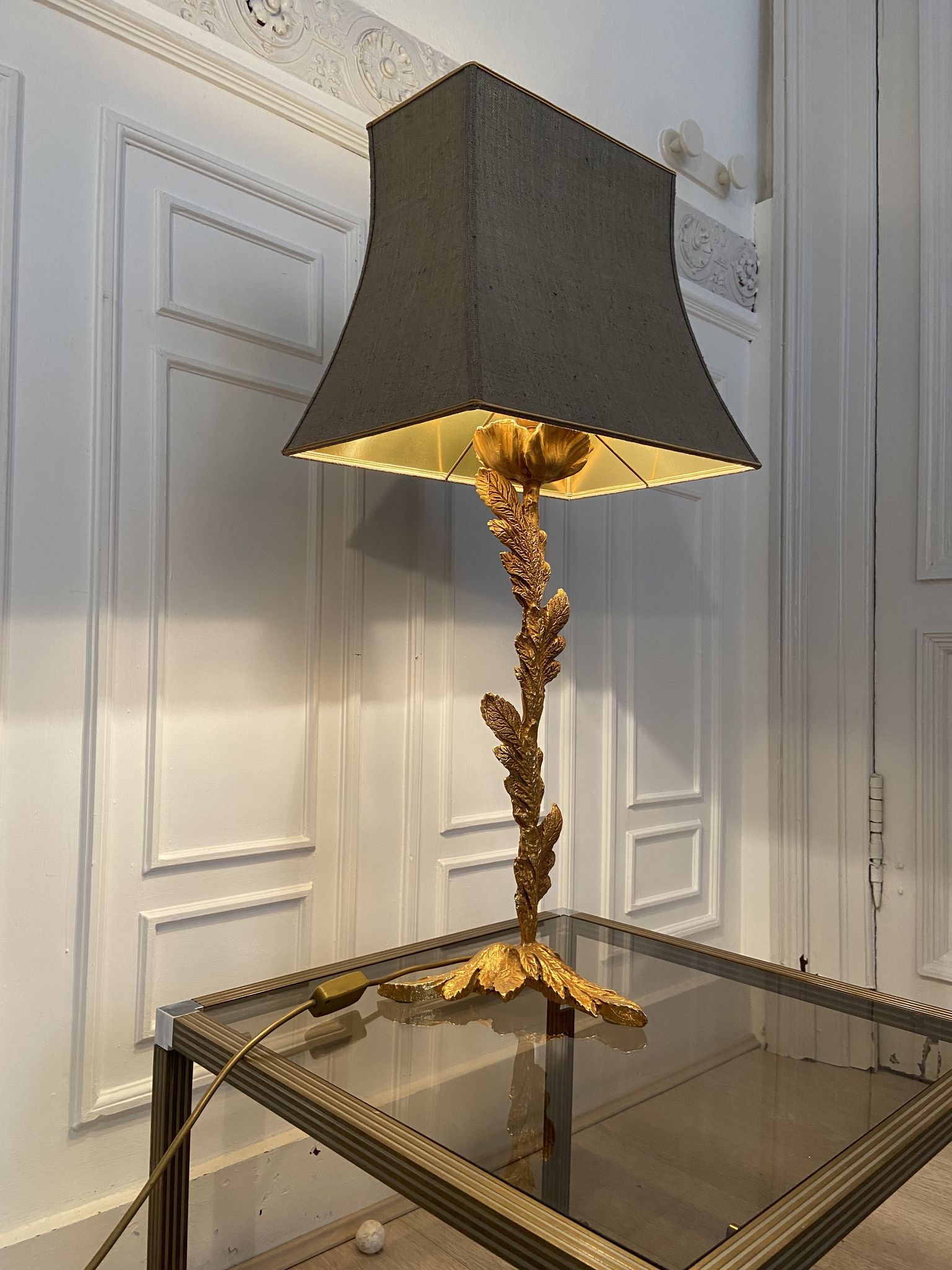 Sculptural bronze lamp, Fondica, Paris