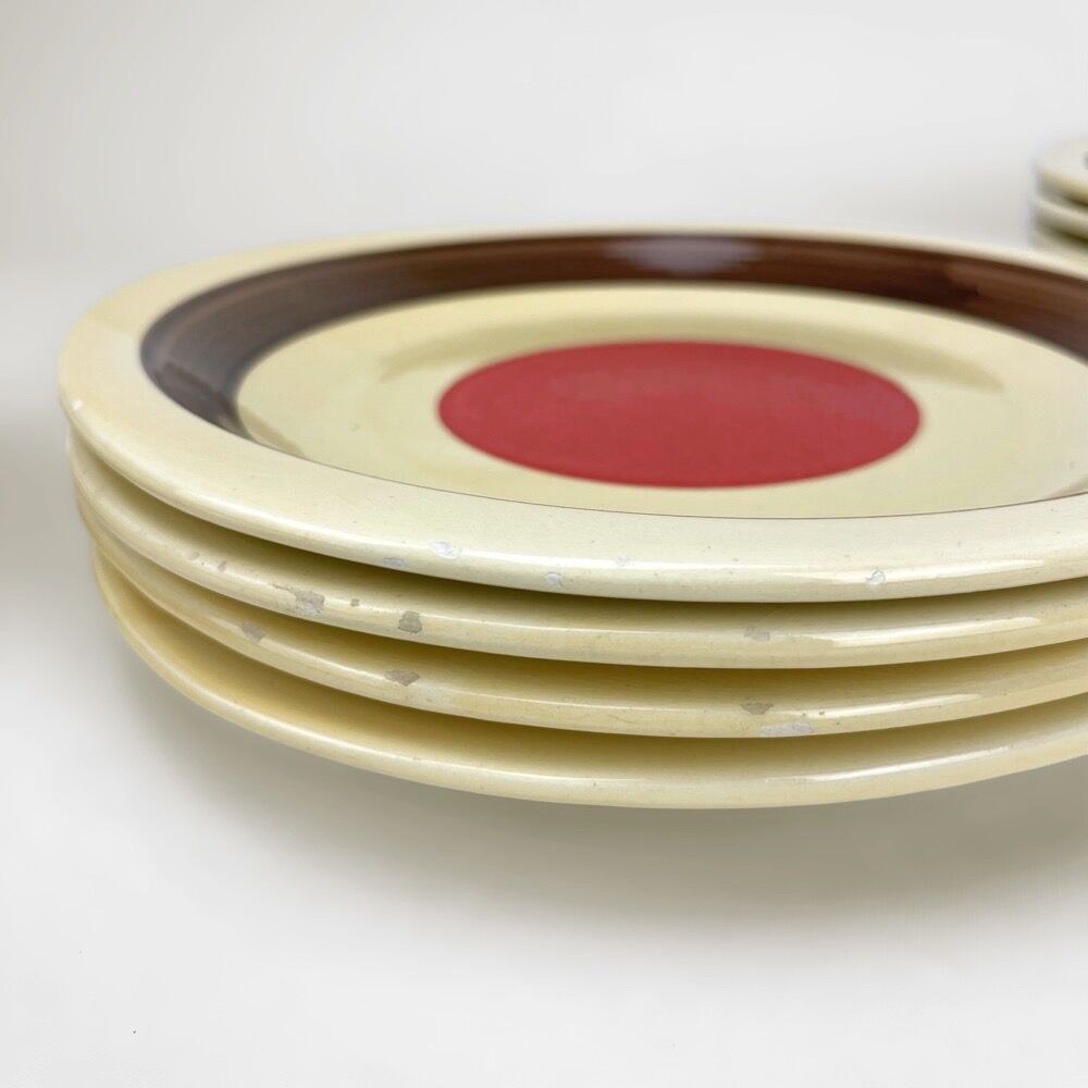 Service d'assiettes 12 pièces et plat Italie années 70