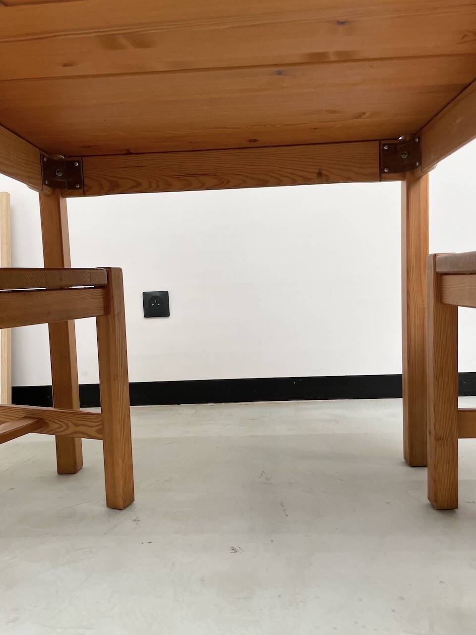 Table pin et chaises « hongisto » Ilmari Tapiovaara