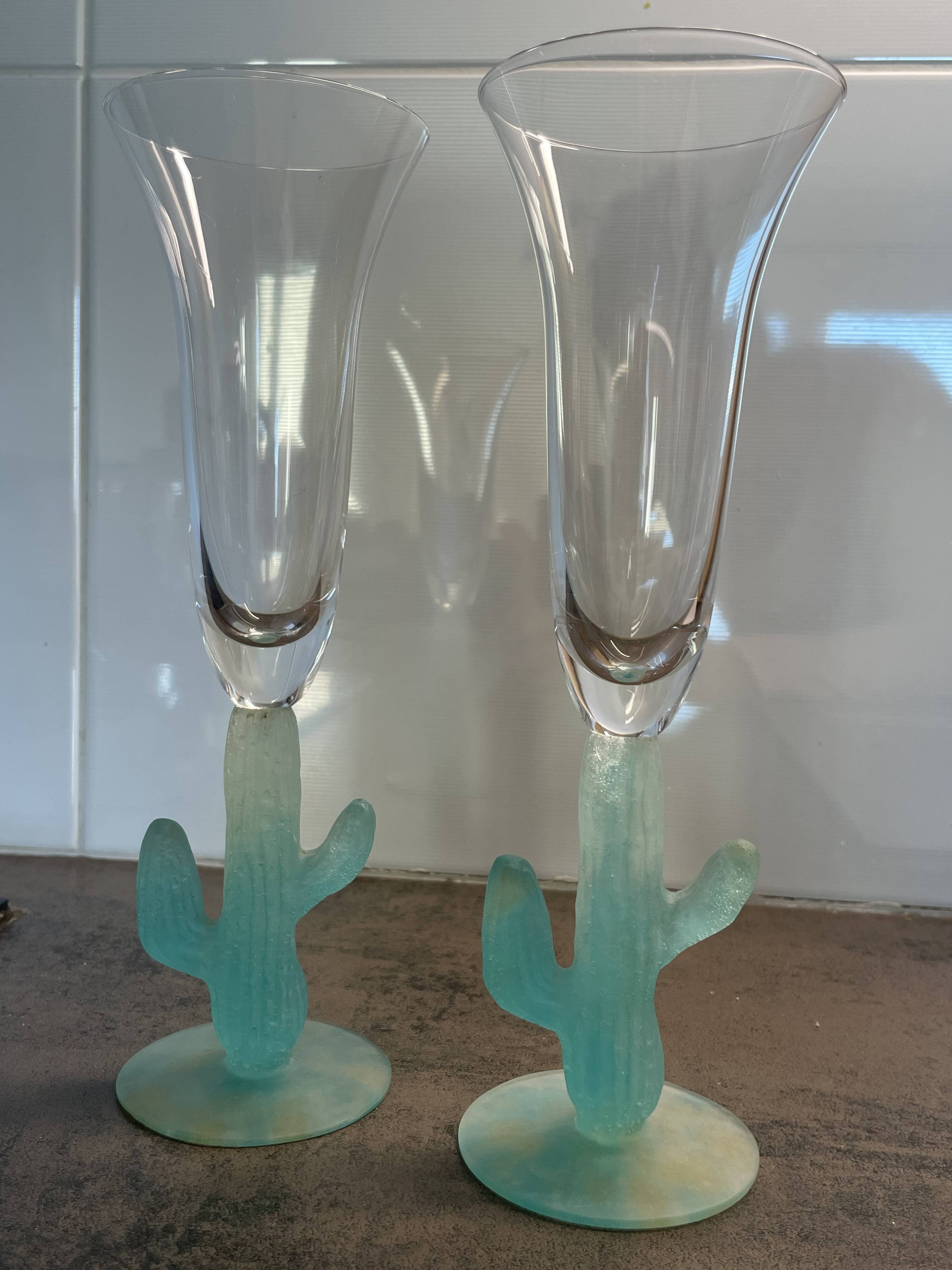 Crystal flutes Hilton Mc Connico