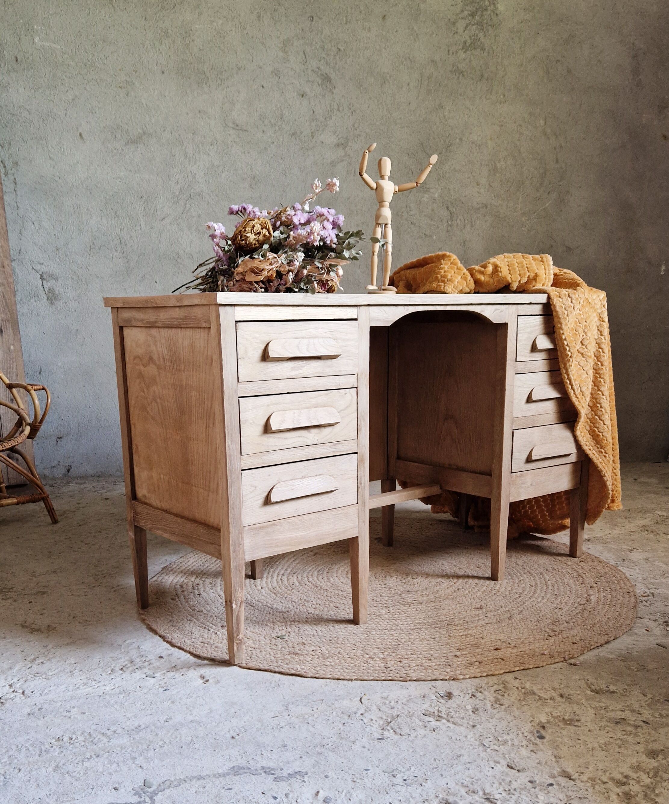 Beautiful vintage children's desk