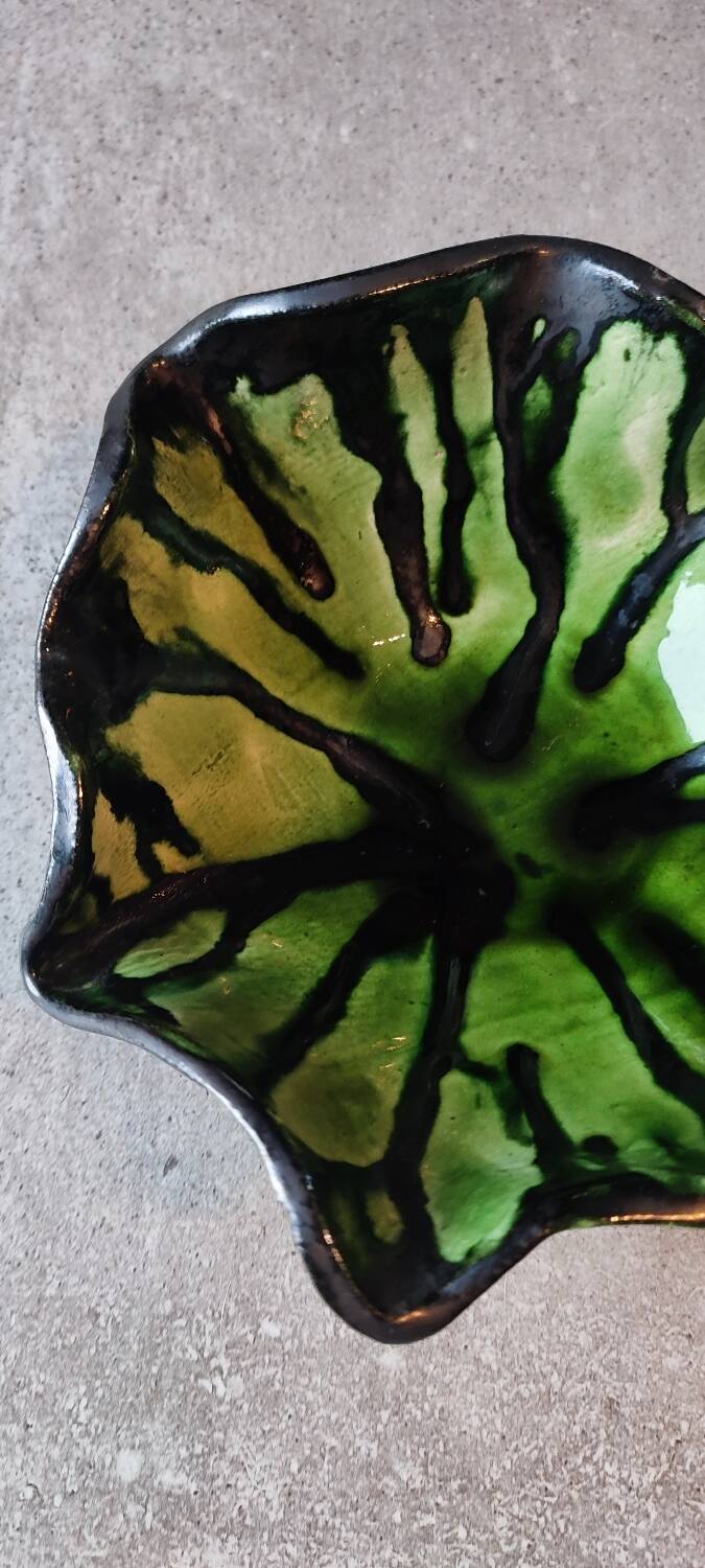 Vintage green ceramic bowl signed PL IV