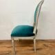 8 chaises à médaillon de style Louis XVI