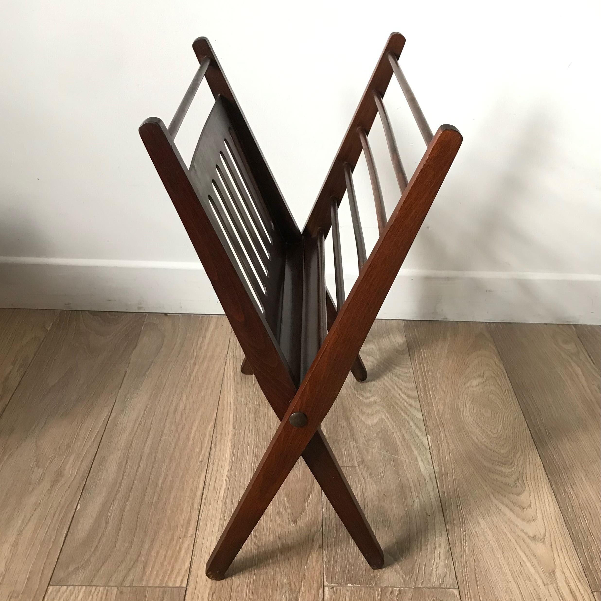 Scandinavian magazine holder Cees Braakman