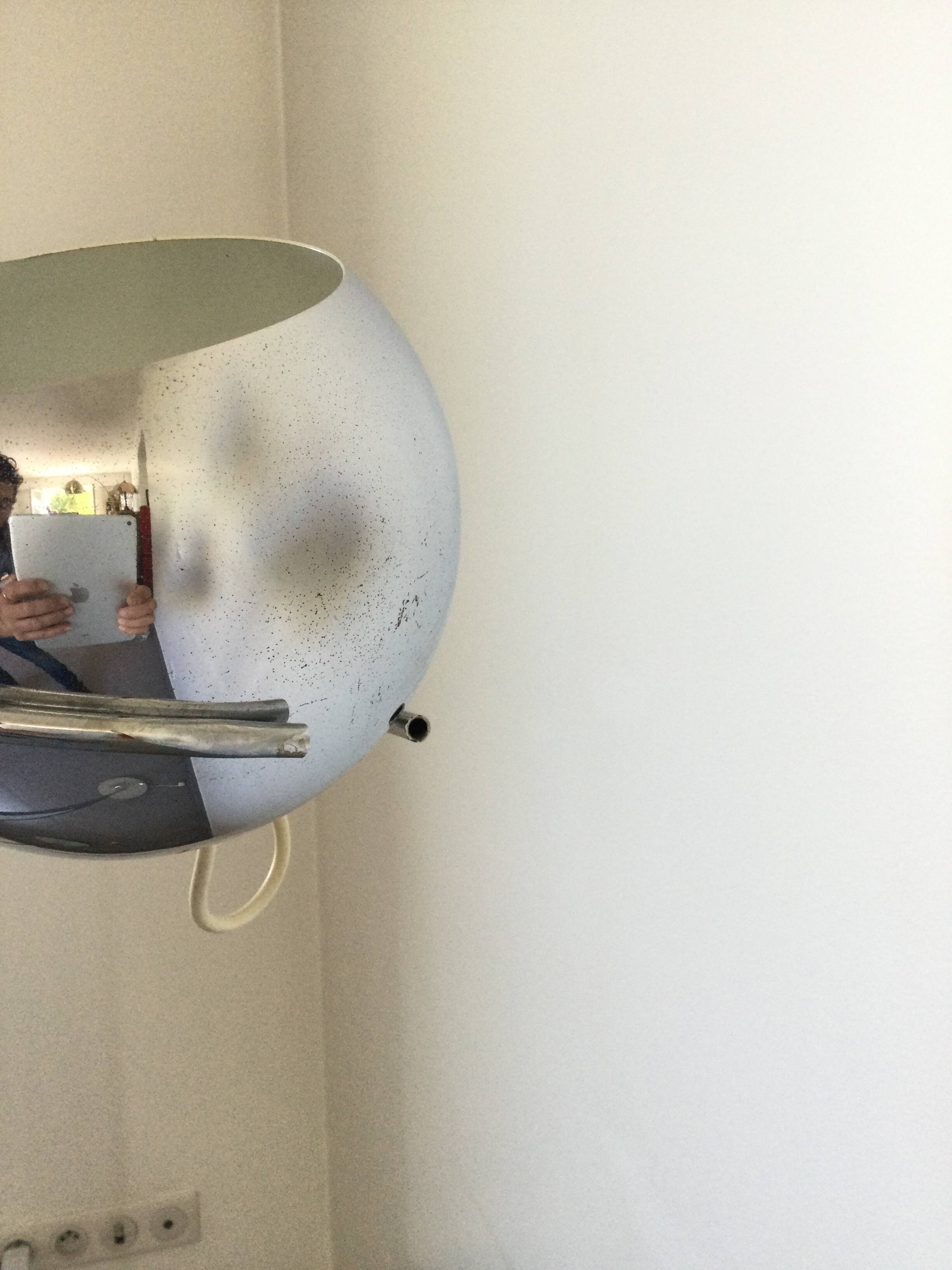 Eyeball floor lamp in chromed metal