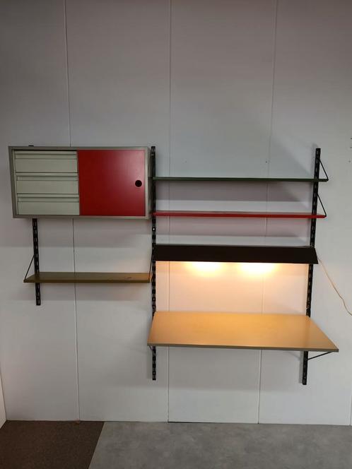 Vintage wall shelf Pilastro Tjerk Reijenga