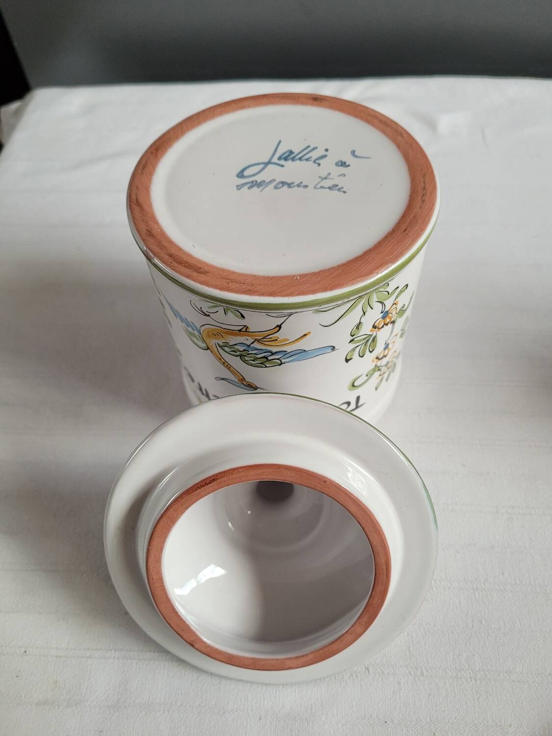 Pot, vase, flower pick Moustier