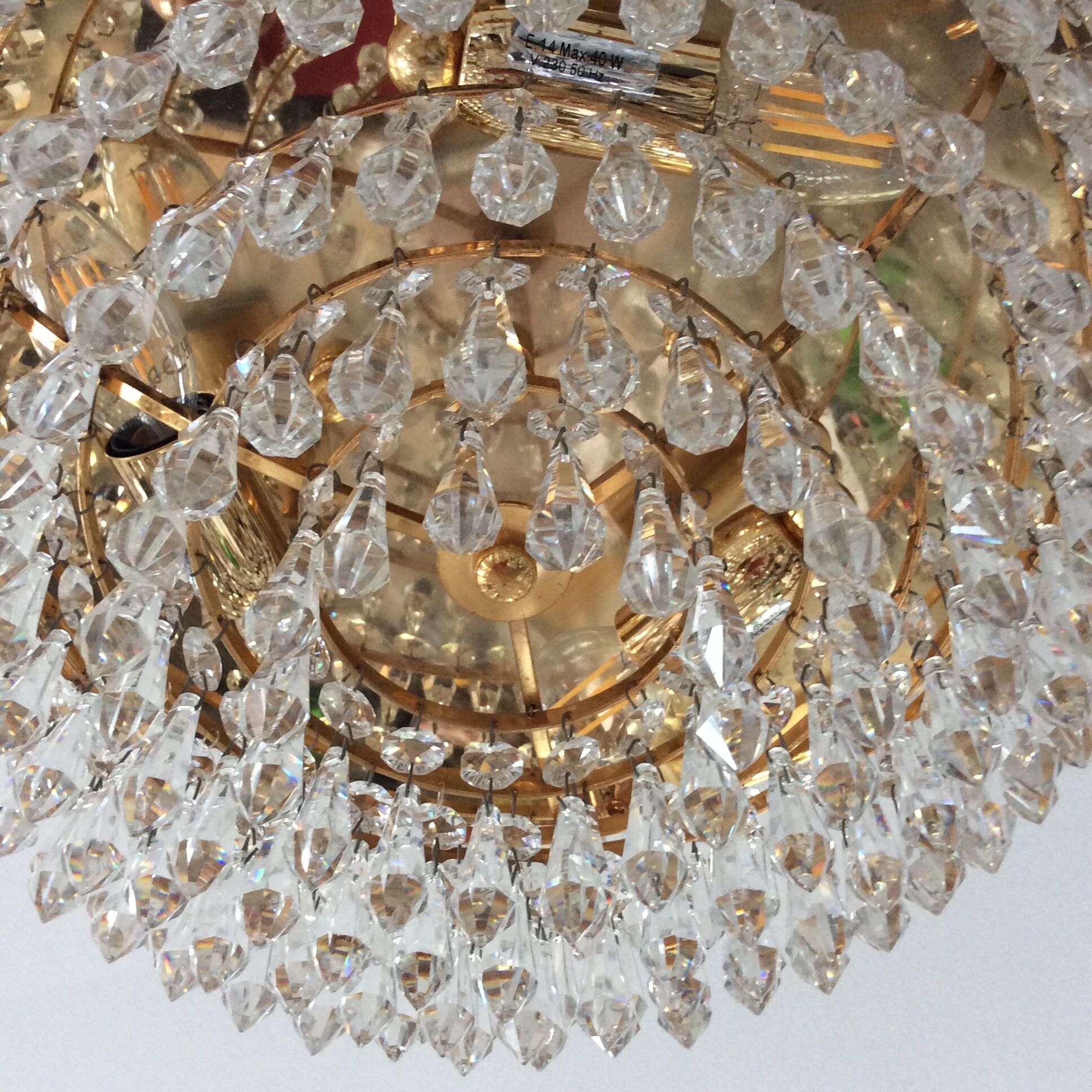 Vintage crystal stamp cascade