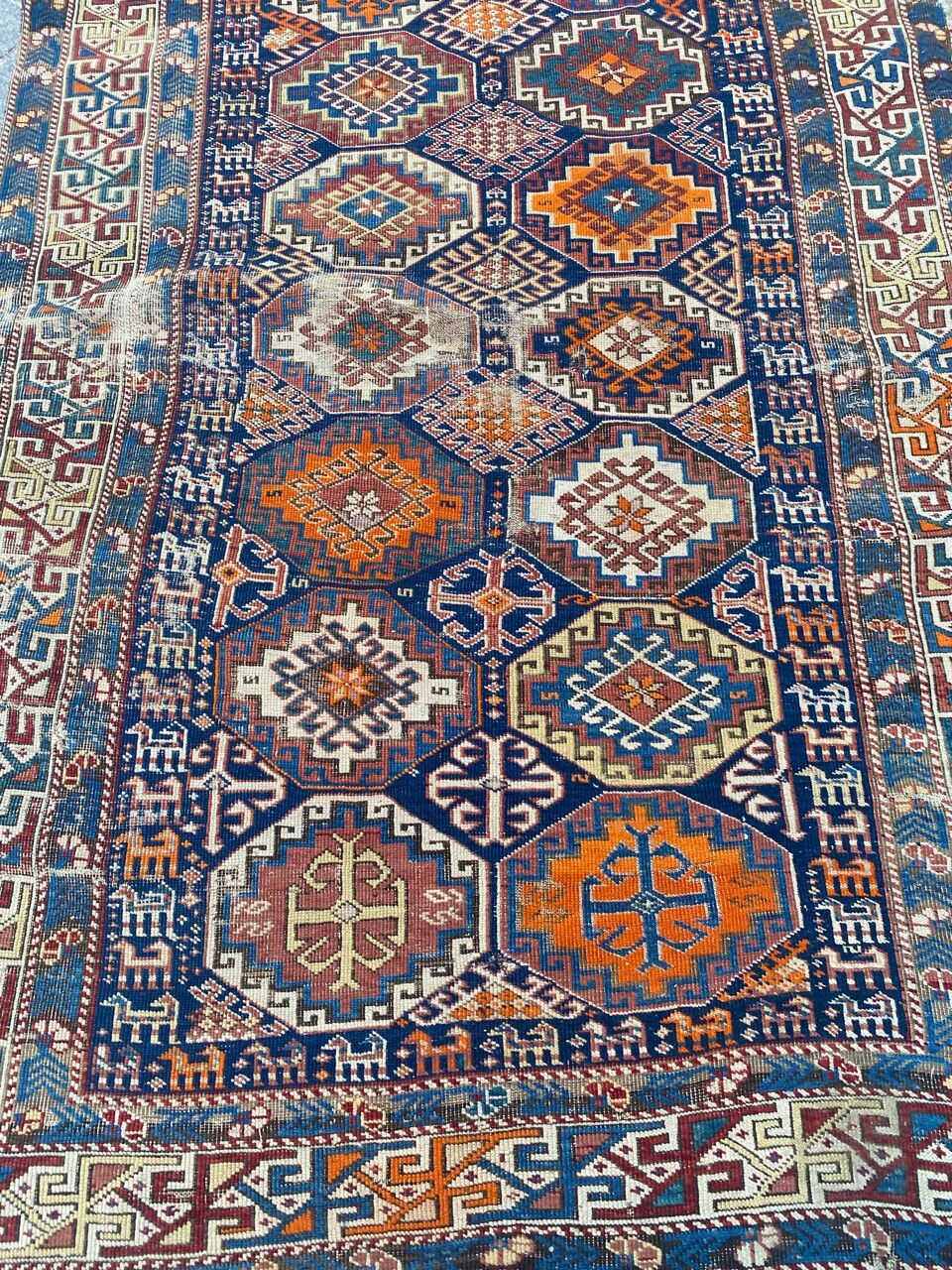 Pretty old Caucasian chirwan carpet of the 19th century  115x176cm