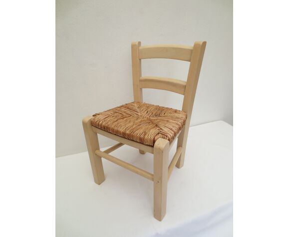 Chaise d'enfant de couleur grège en bois et paille | Selency