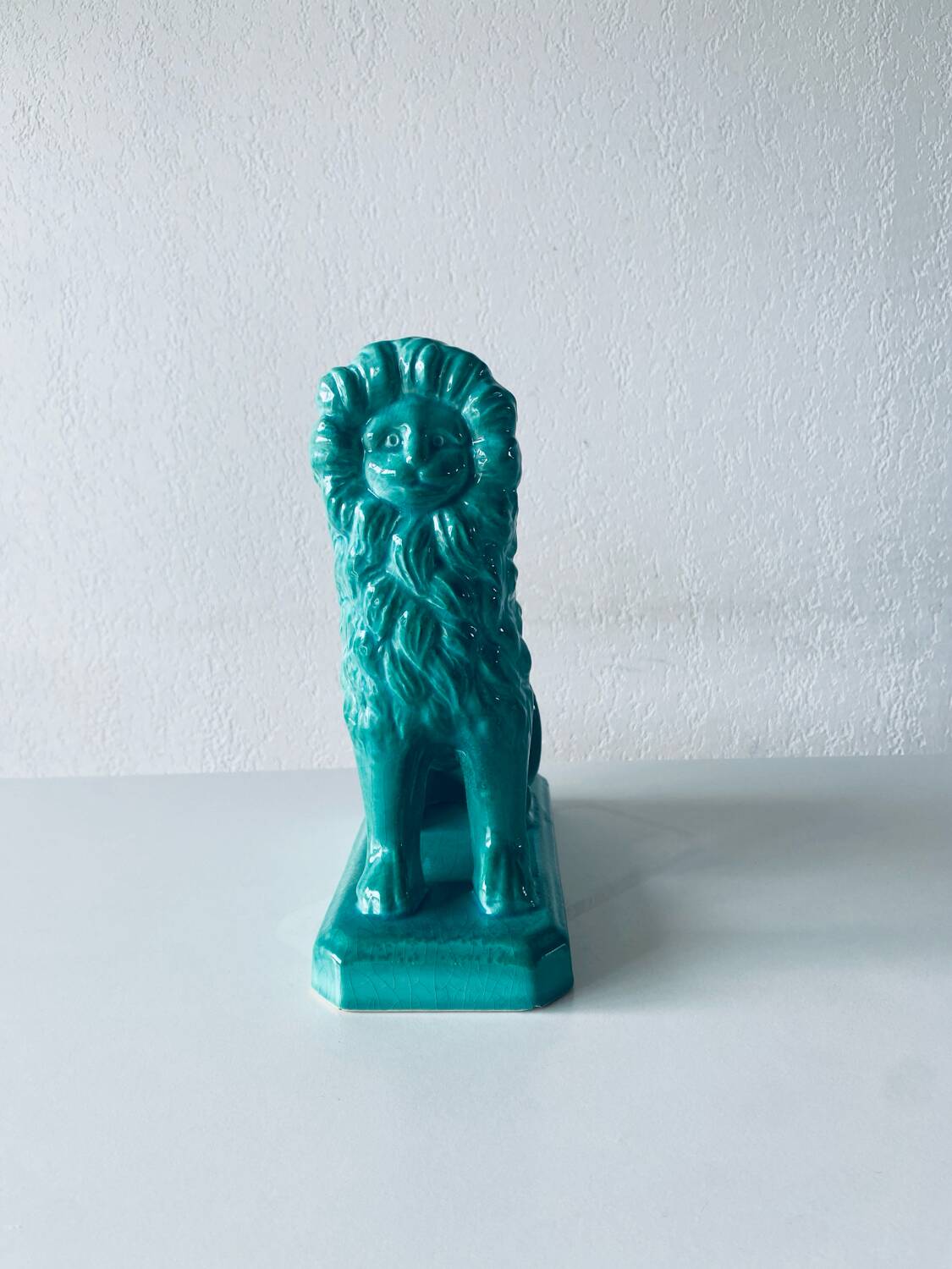 Ceramic lion sculpture
