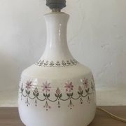 Pied de lampe en céramique artisanale décor fleuri