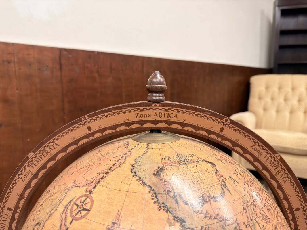 Classic Italian Zoffoli Floor Globe Bar