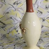 Bee bottle