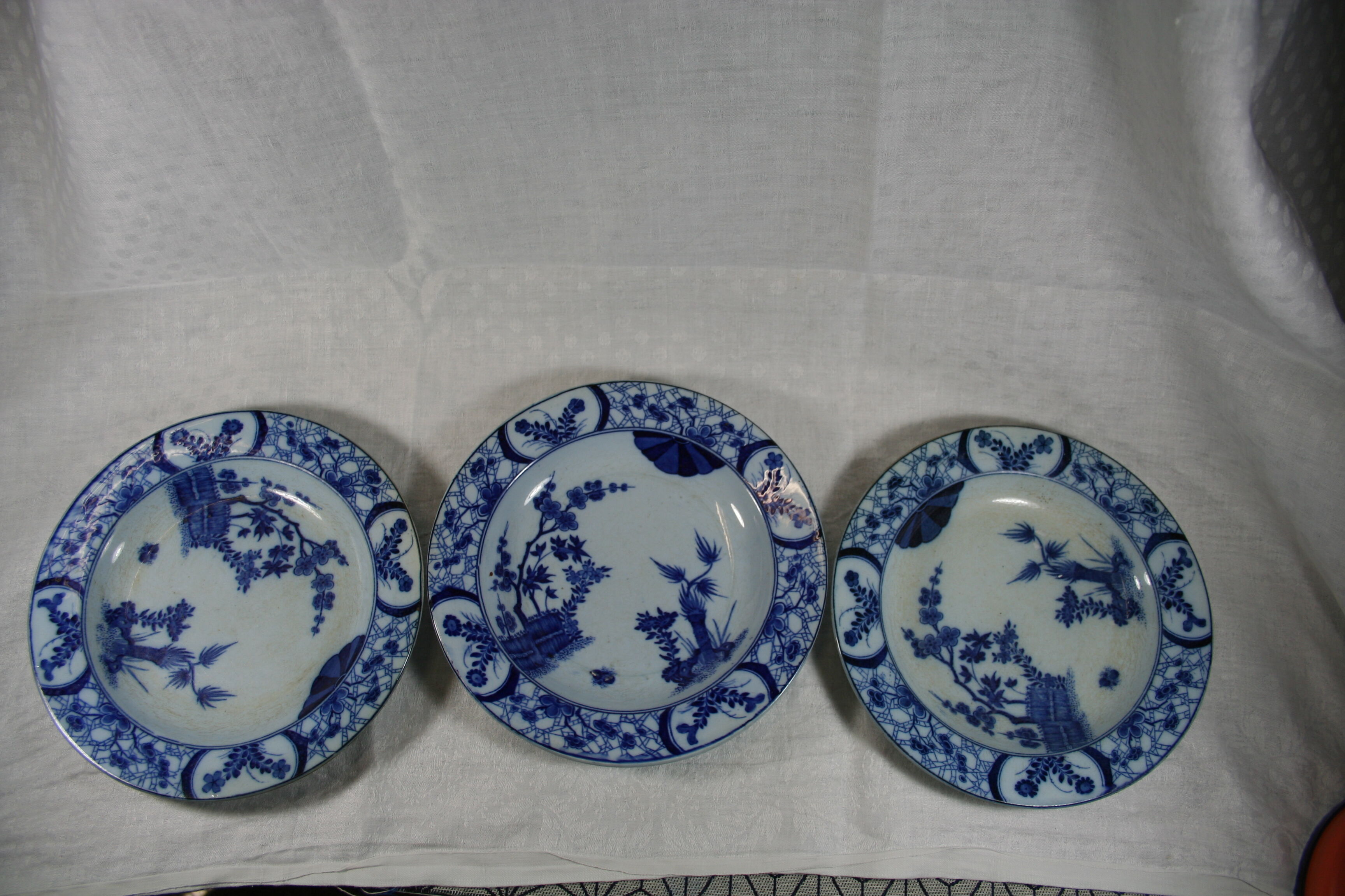 Set of 3 plates creil model montereau Japan digs