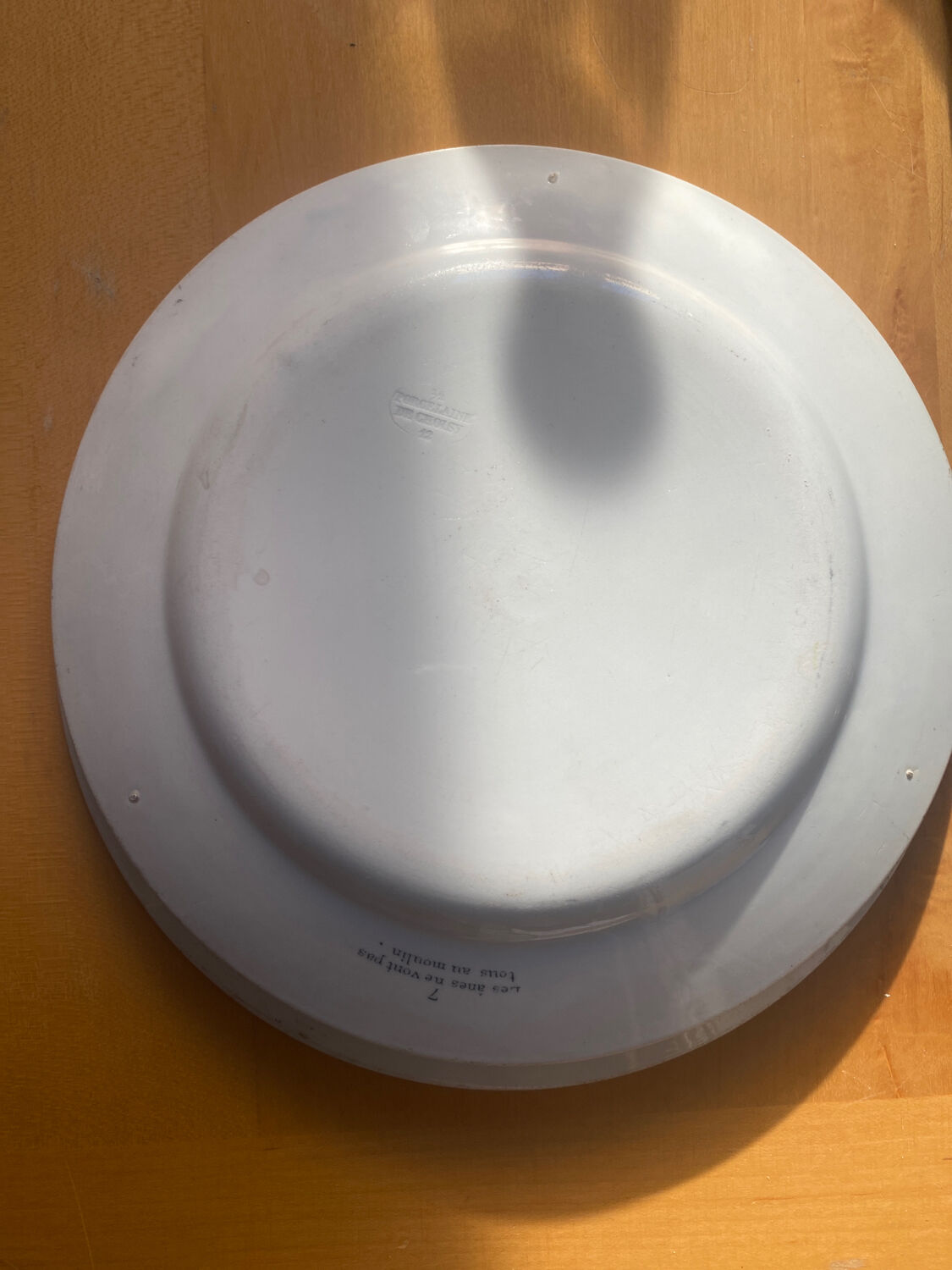 Choisy le roi - rare pair of polychrome rebus plates