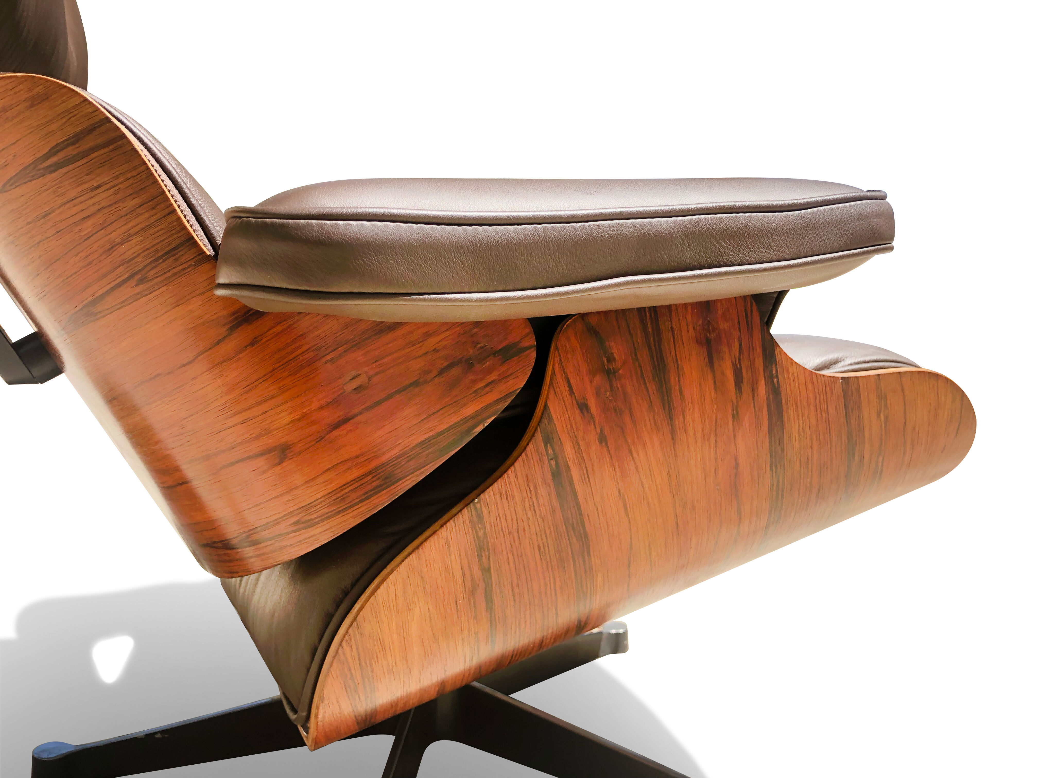Lounge chair - Ray & Charles Eames - edition mobilier international