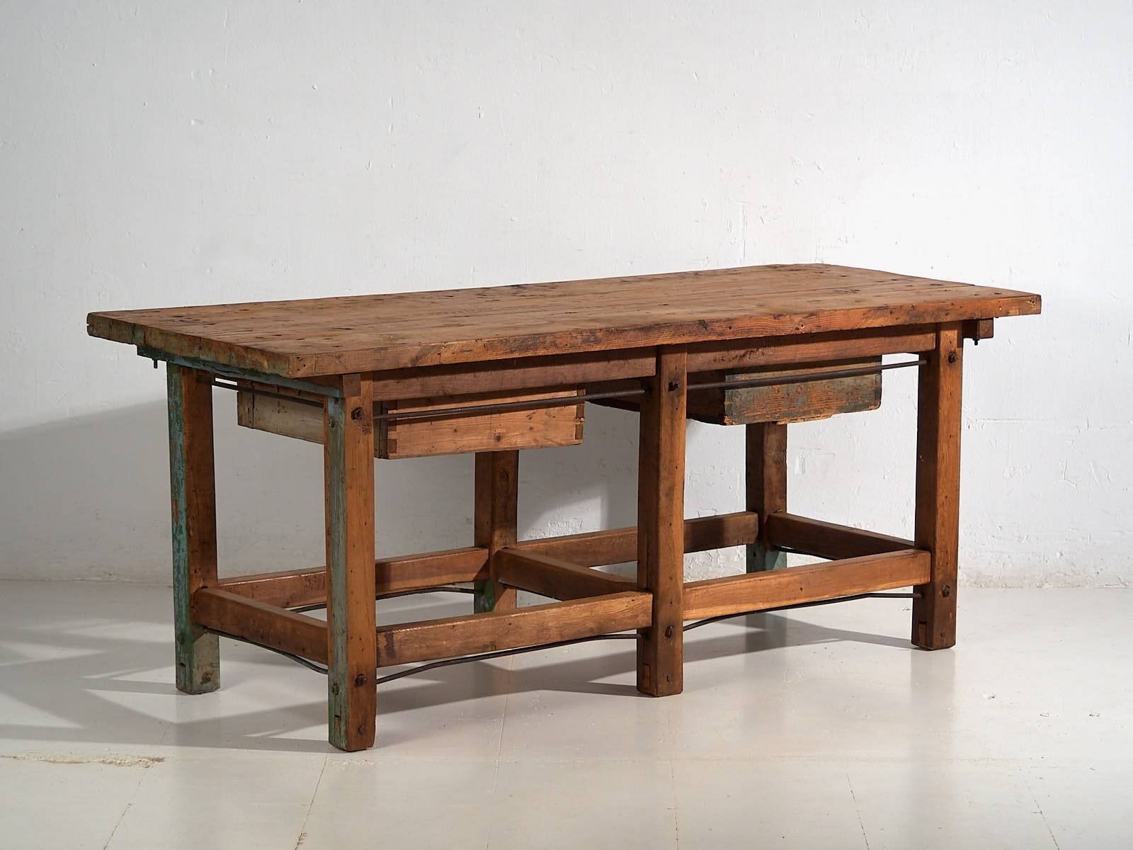 Table de travail ancienne (c.1920)