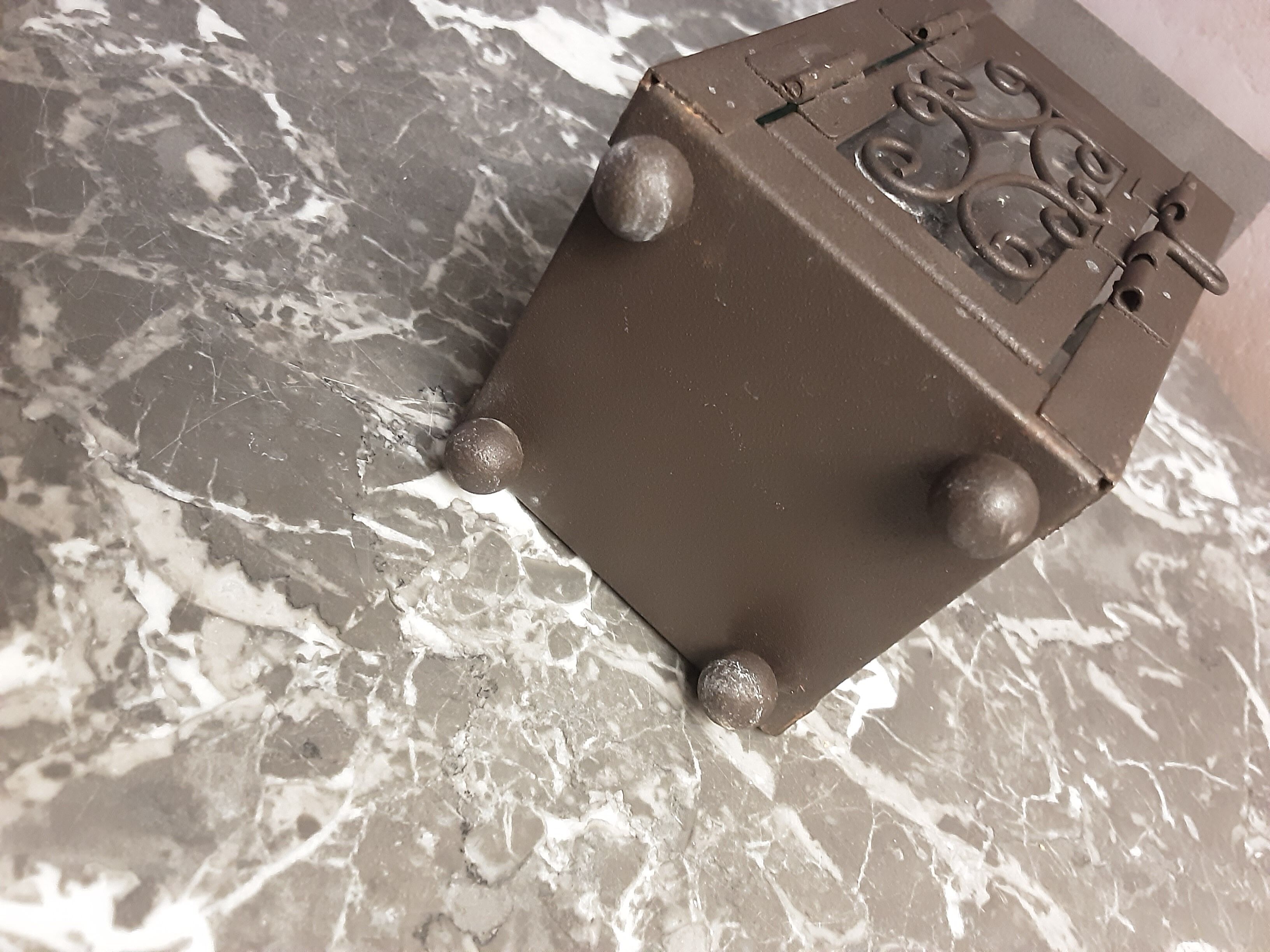 Metal glass lantern  year 85