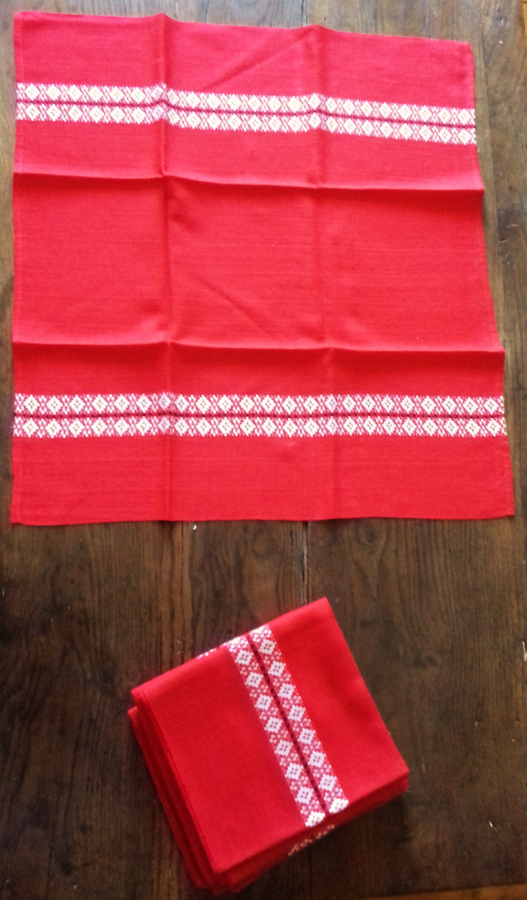 Set of 5 red woven napkins white black vintage white stripes