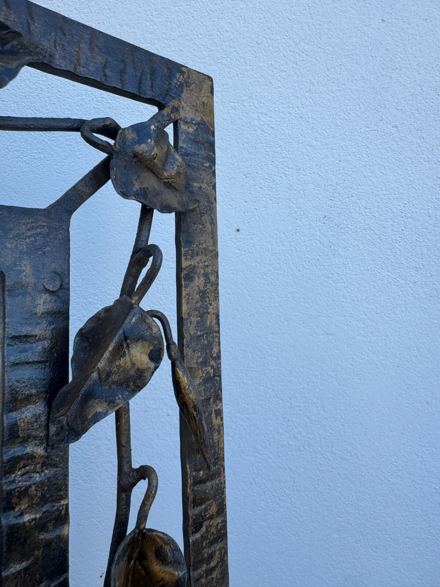 Wrought iron mirror with ivy Art Deco