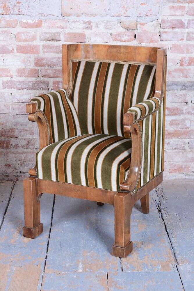 Biedermeier Seating Set in Walnut, 1830s, Set of 3