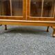 Chippendale display cabinet in wood, English Queen Anne dresser bookcase from 1960.