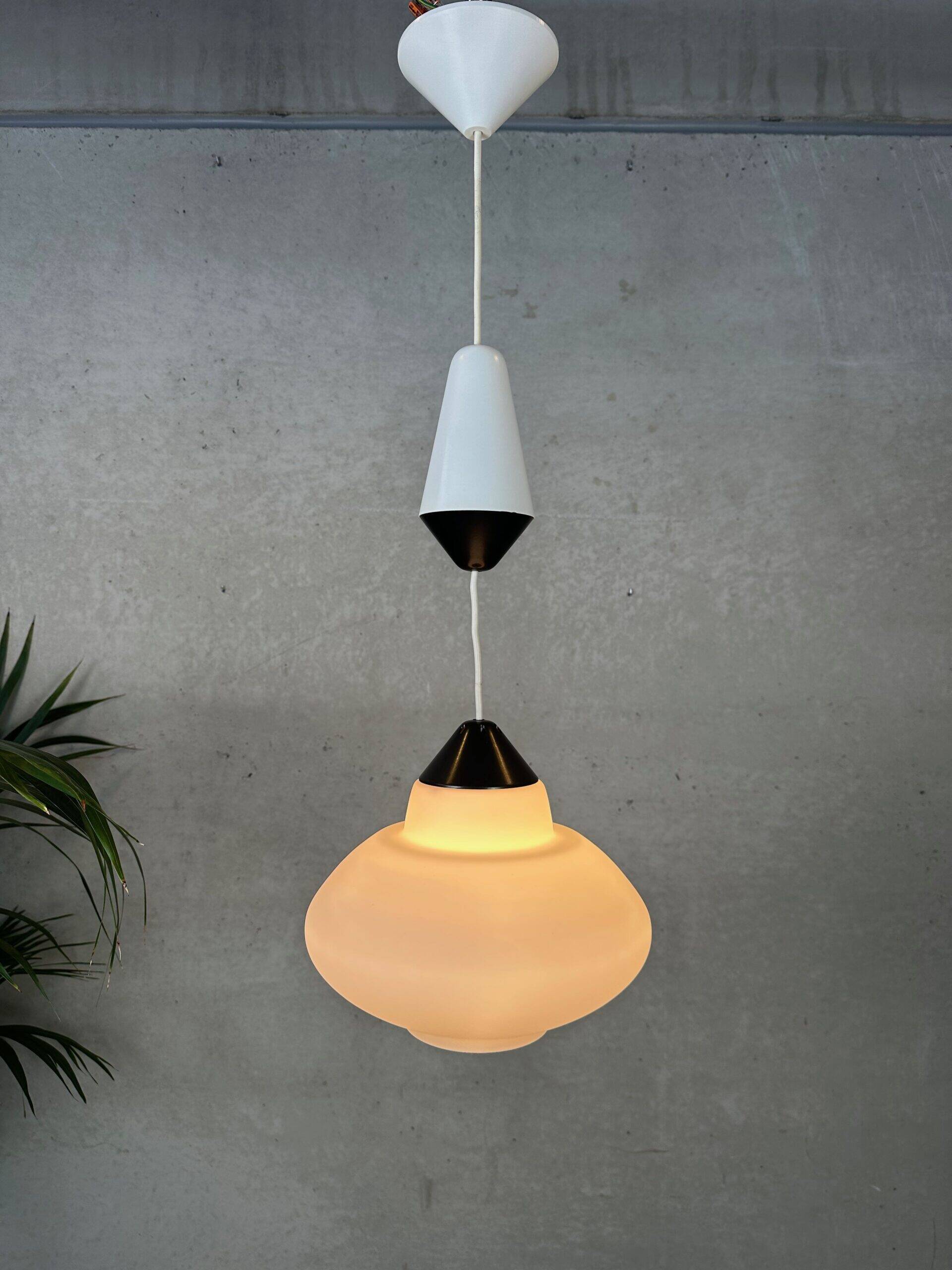 Suspension opaline vintage – Philips
