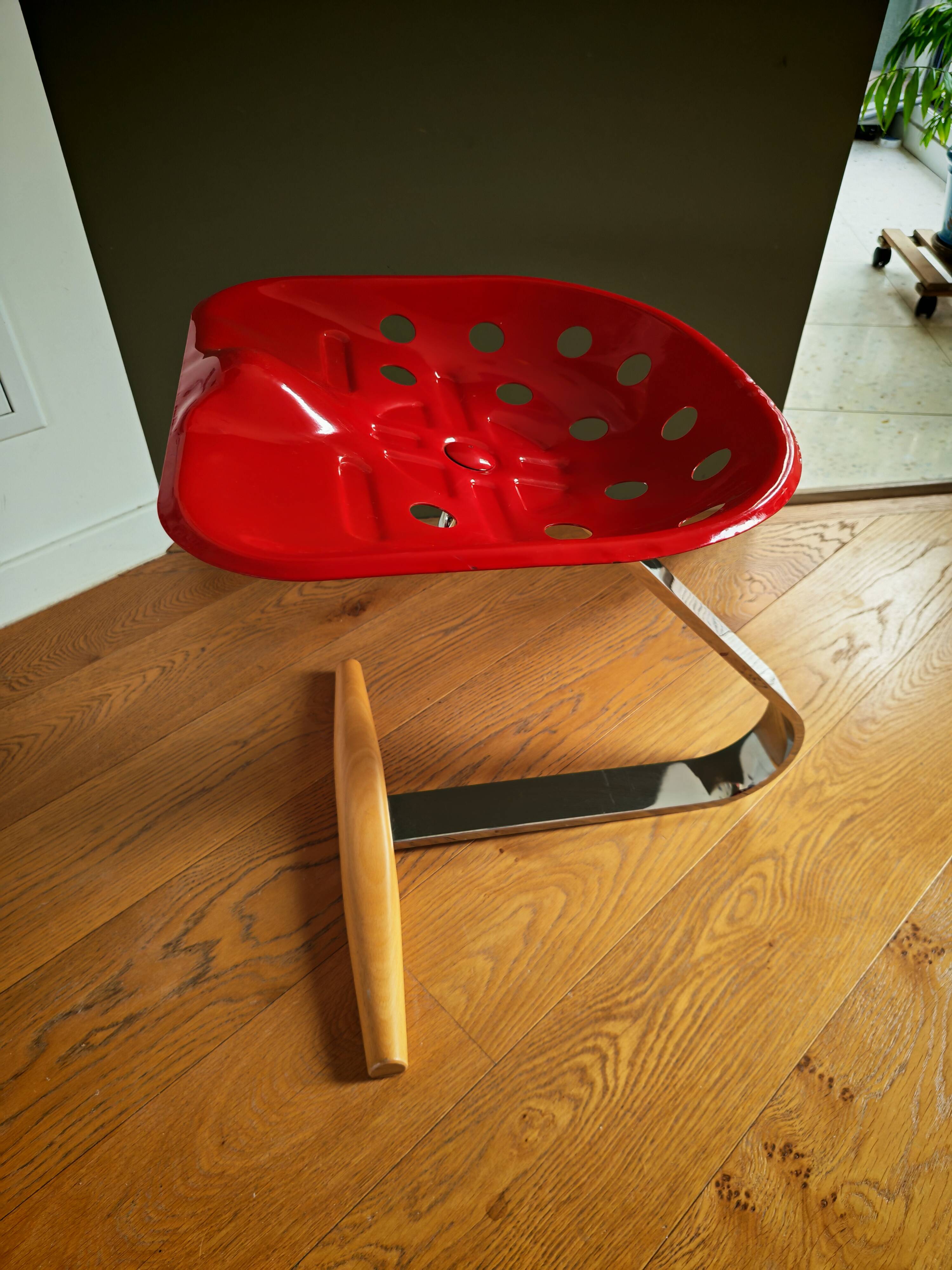 Tabouret Zanotta Mezzadro rouge
