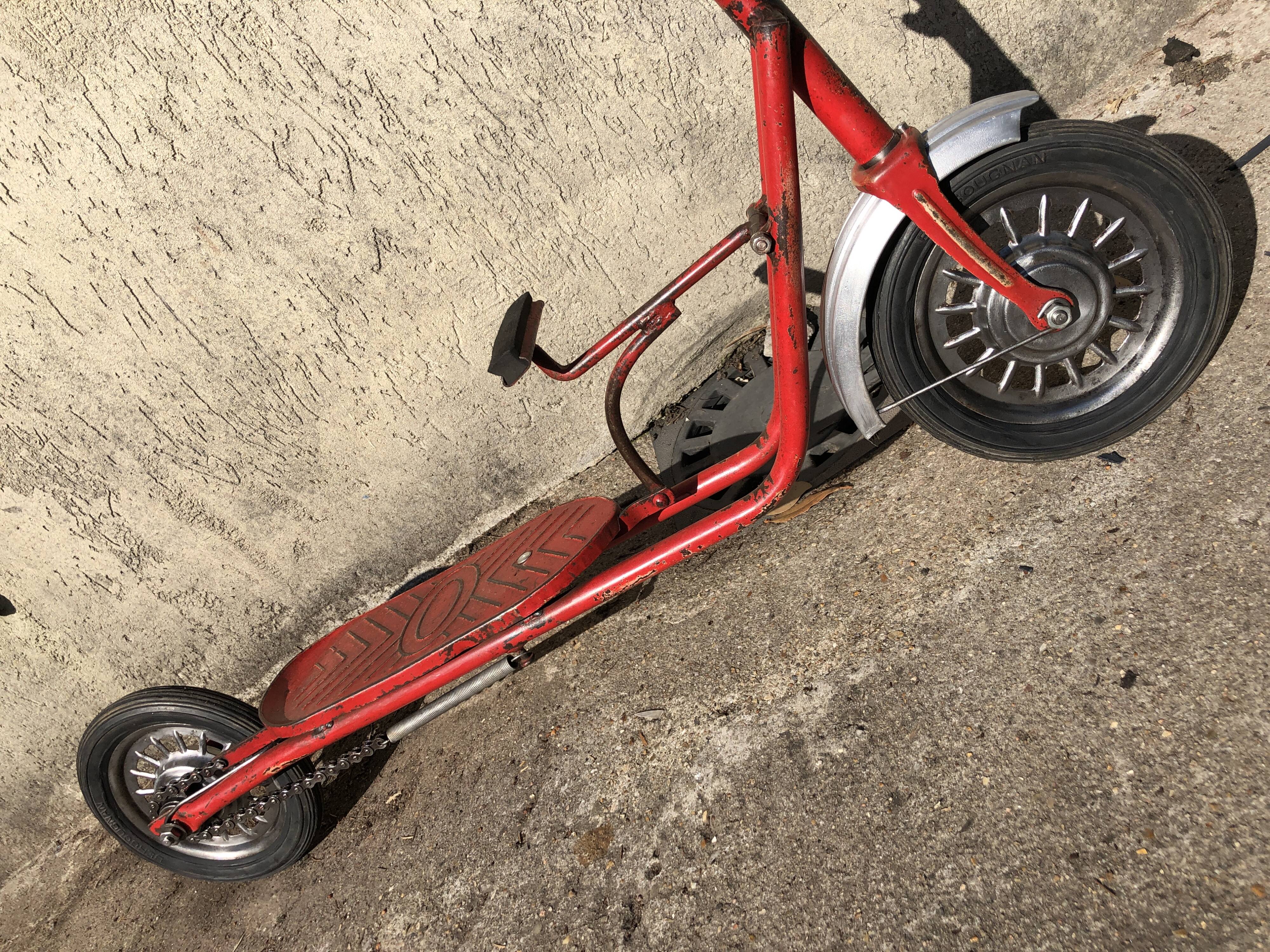 Trotinette Électrique Ferrari Vintage - Années 90 - POUR PIÈCES (Ne Fonctionne Pas)