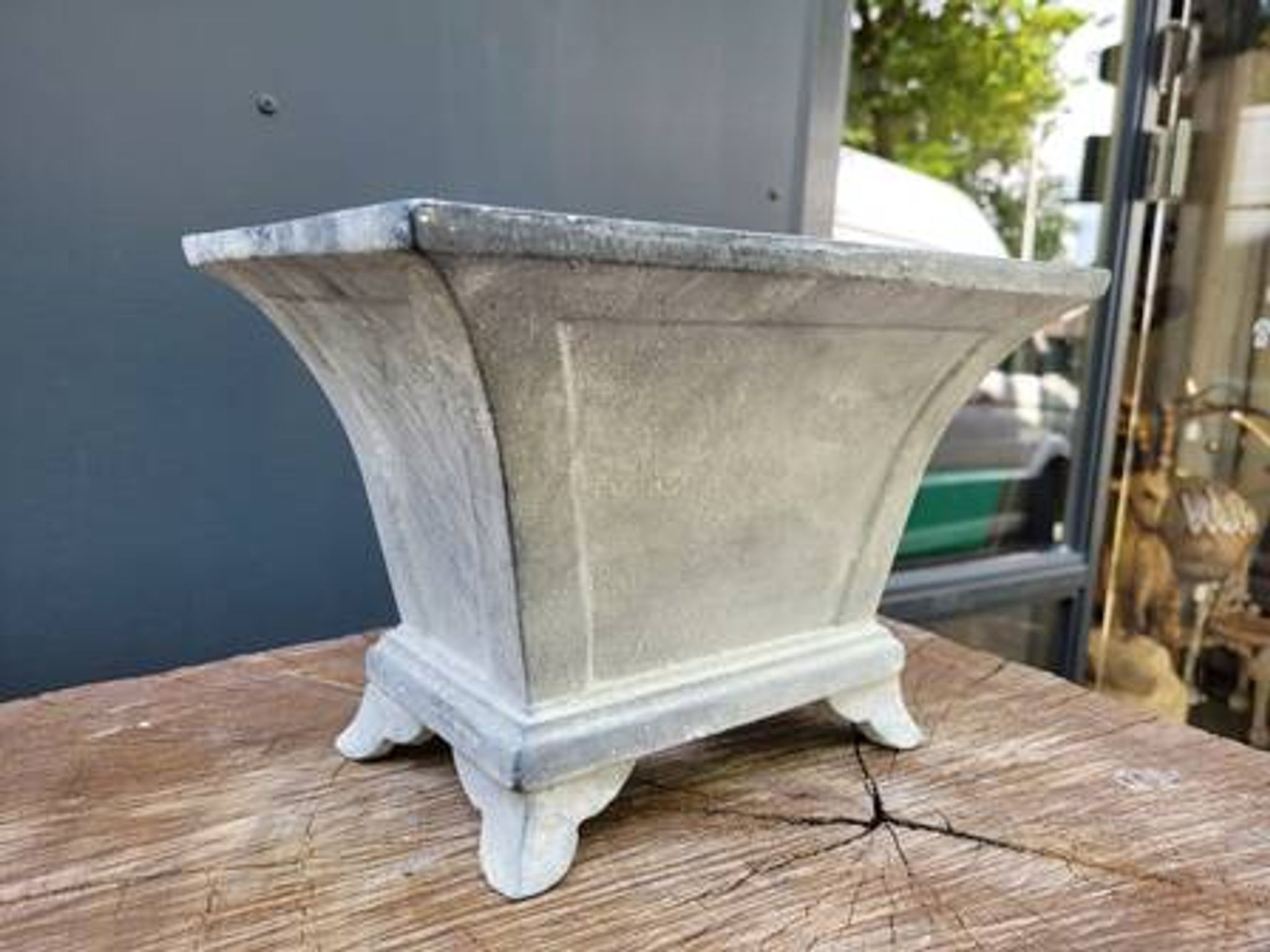 Cast iron jardiniere grey planter