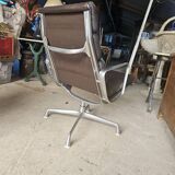 EA216 Soft Pad Chair by Charles & Ray Eames for Herman Miller