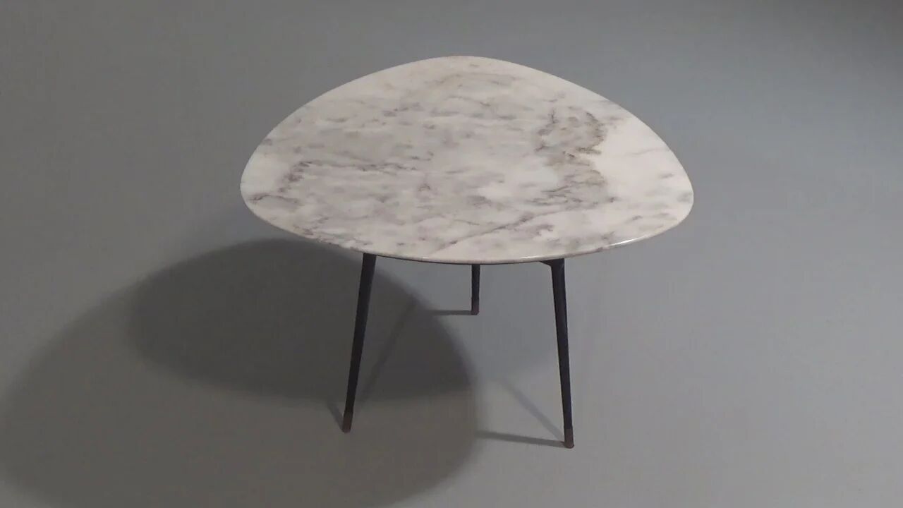 Elegant marble and brass accent table – chic small coffee or side table