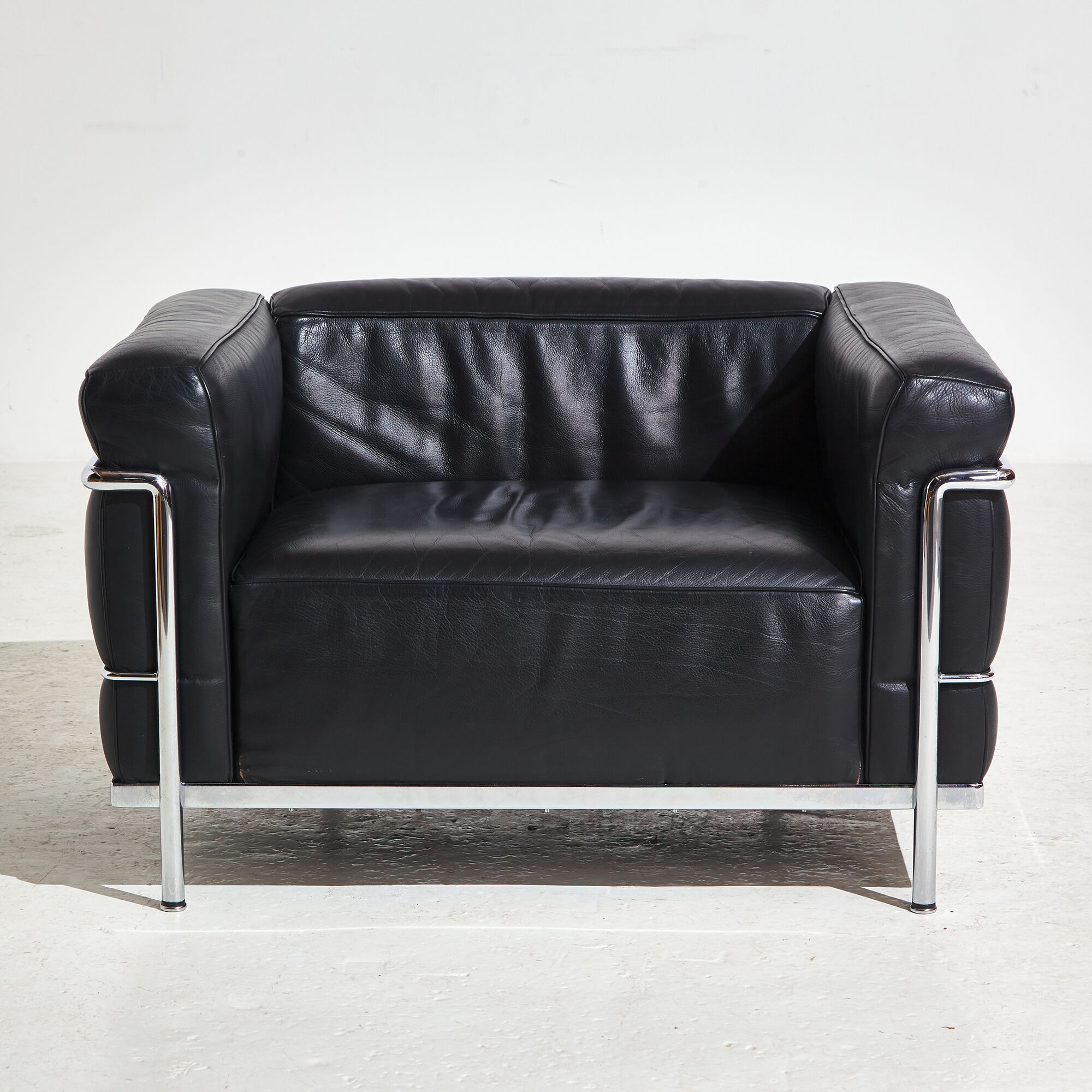 Fauteuil en cuir LC3 de Le Corbusier pour Cassina