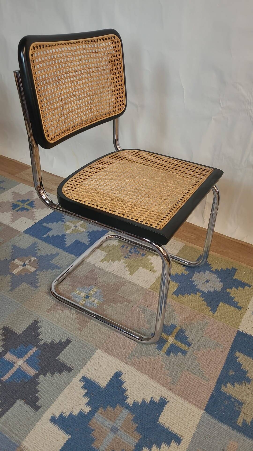 Chaise Cesca B32 noire d'après Marcel Breuer, Italie