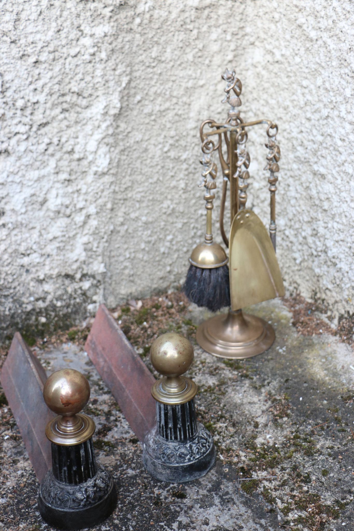 Brass fireplace servant with pair of cast iron pegs with vintage brass ball year 60