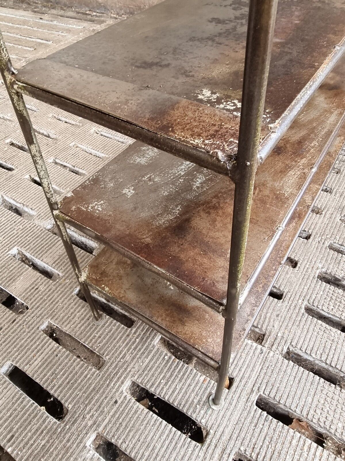 Industrial shelving rack