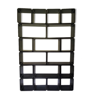 Tecno stackable/juxtaposable modules