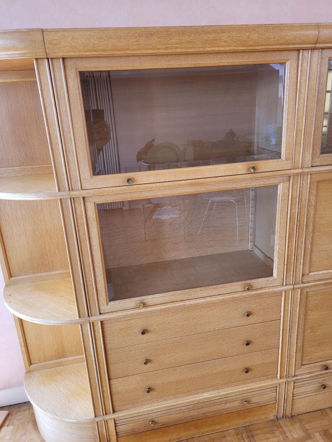 Furniture in MD modules with desk