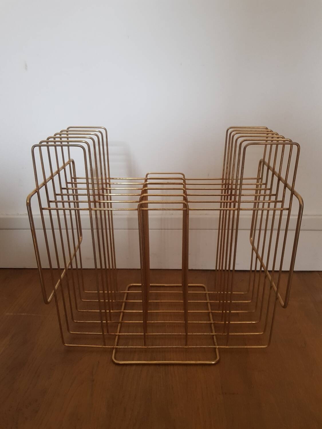 Magazine rack or vinyl rack