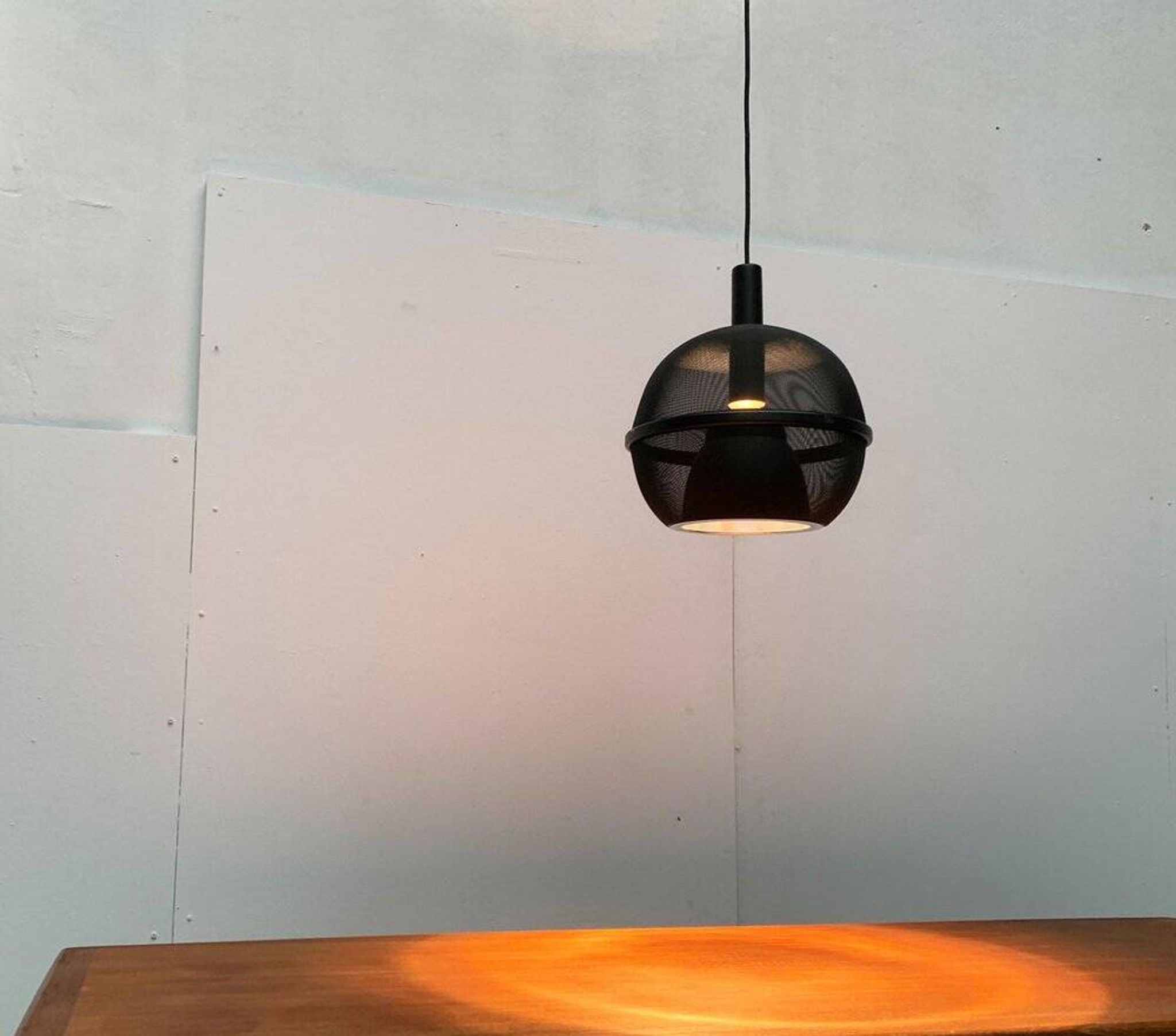 Suspension Allemande de Plafond en Maille Space Age par Roger Tallon pour Erco