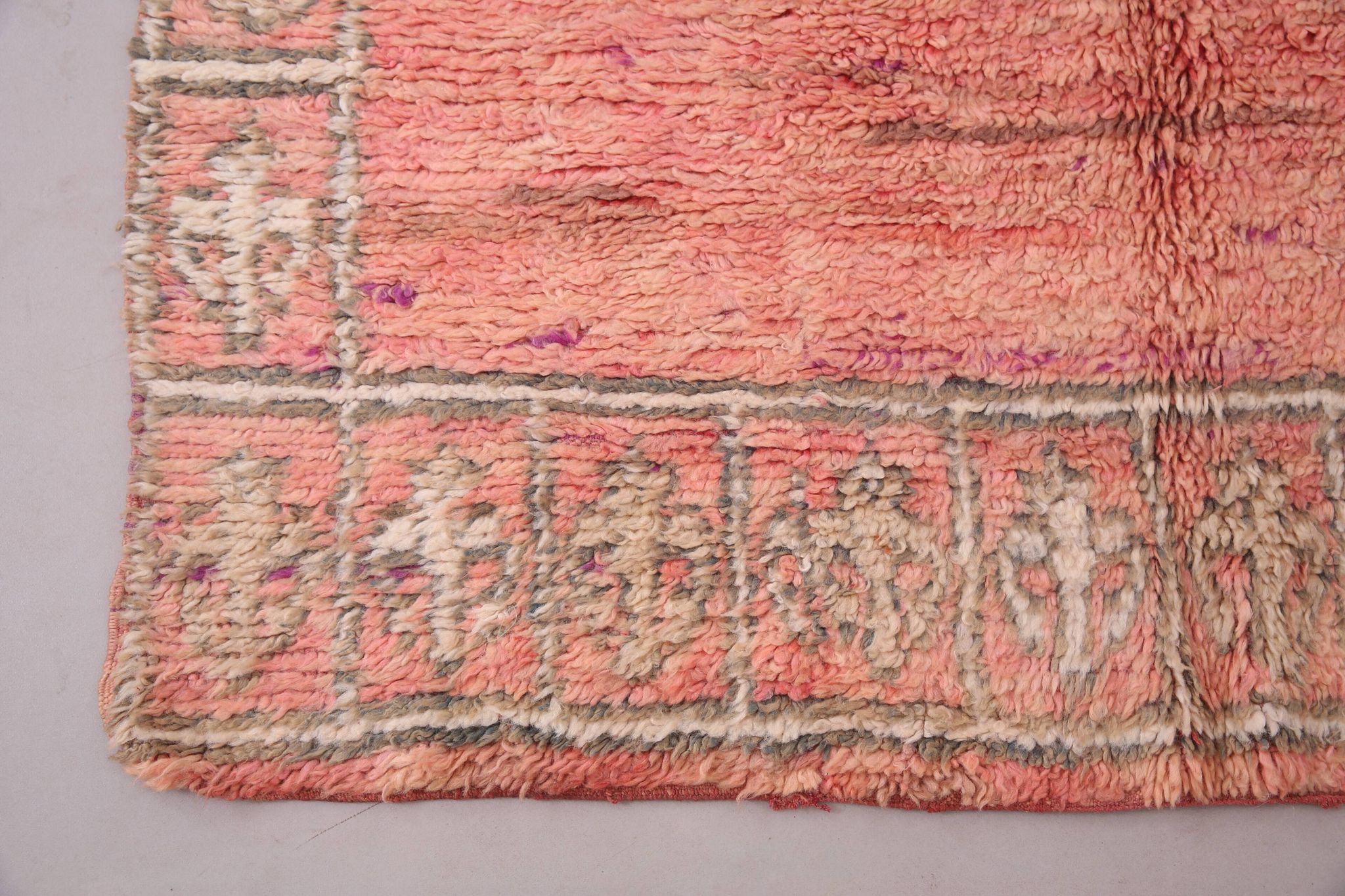 Peach Vintage Moroccan Rug 166 x 277 cm - Berber Wool Rug - Handmade Rug