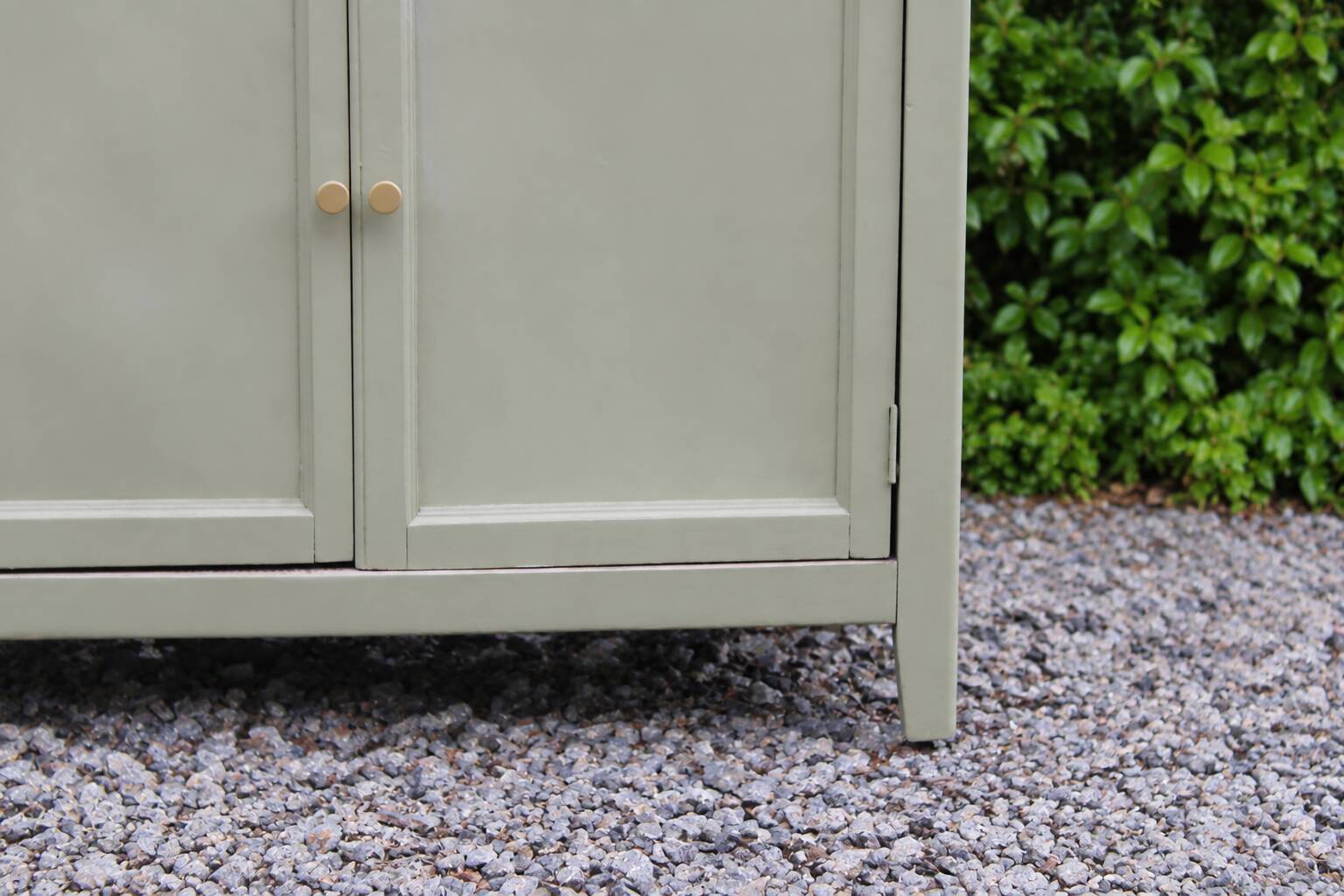 Renovated old Parisian buffet – Clay Green Envie & wooden top – 99 cm