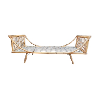 Rattan bench bed